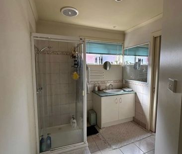 Point Cook - Photo 6