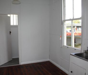 Four-bedroom home close to the river - Photo 4