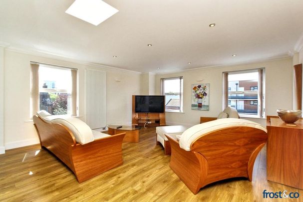 2 bedroom apartment to rent - Photo 1