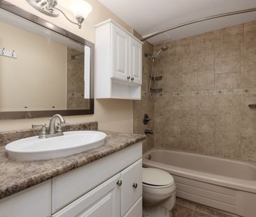 466 E Eighth Ave (1st Floor), New Westminster - Photo 2