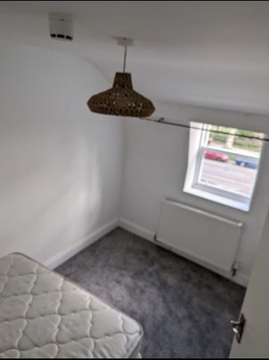 1 Bed Flat, Lauriston Road, E9 - Photo 1