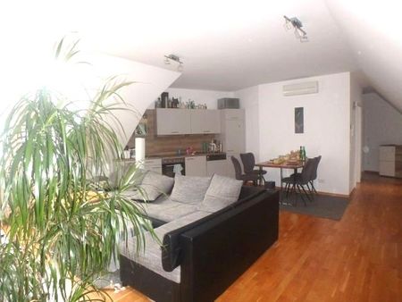 KREMS-Zentrum, 3-Zimmer Dachgeschosswohnung mit Lift und Klima-Anlage - Foto 3