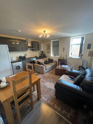 1 bedroom flat to rent - Photo 2