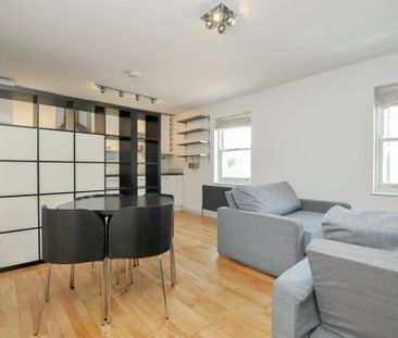 2 bedroom flat to rent - Photo 2