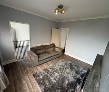 4 bed Terraced - To Let - Photo 1