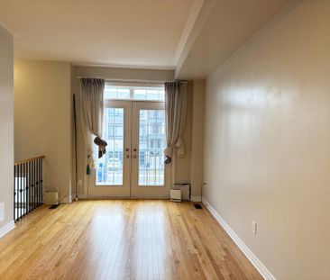 For Lease - 138 Farooq Boulevard, Vaughan, Ontario - Photo 4