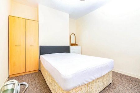 4 bedroom house to rent - Photo 3