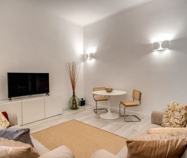 TRASTEVERE APARTMENT FOR RENT RENOVATED IN VICOLO DELLA SCALA - Photo 1