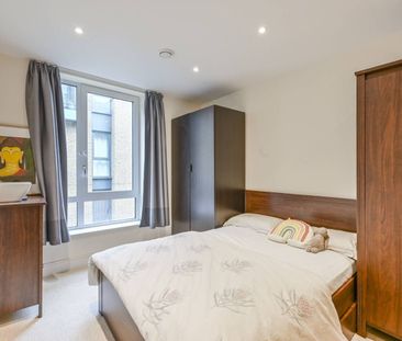 2 Bed Flat, Edgemere House, E14 - Photo 6