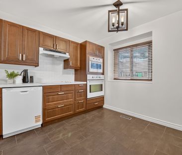 For Lease - 6855 Glen Erin Drive Unit# 15, Mississauga, Ontario - Photo 3