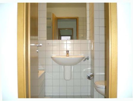 Saargemünder Str. 24-40, WE 05, Freundliche, helle 2-Zimmer-Wohnung mit Wintergarten und EBK - Photo 5