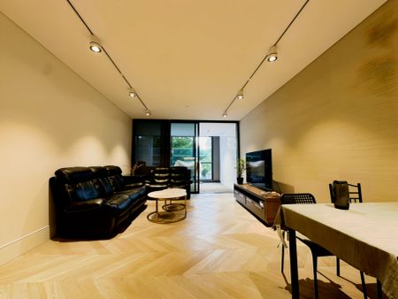 2 bed 2 bath - Photo 2