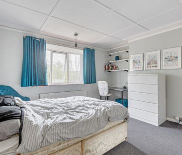 3 bedroom semi-detached house to rent - Photo 4