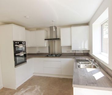 3 bedroom terraced house to rent - Photo 4