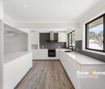 Charming 3-Bedroom Brick Home in San Remo - Lawn Maintenance Included - Photo 5