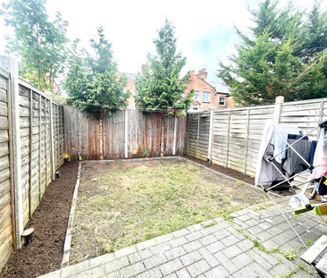 Woodheyes Road, Neasden, NW10 - Photo 4