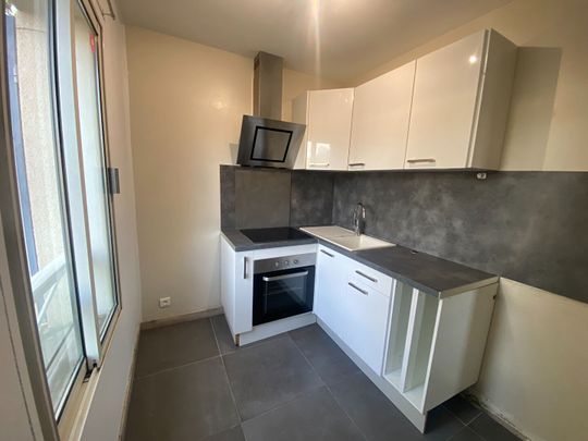 Appartement Corbeil Essonnes 2 pièce(s) 43.28 m2 - Photo 1