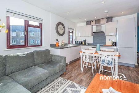 Courthouse Road, Maidenhead, Berkshire, SL6 - Photo 5