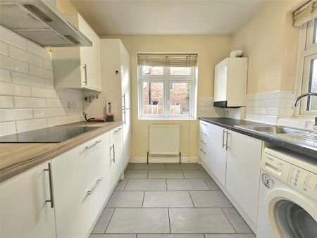 2 bedroom maisonette to rent - Photo 5