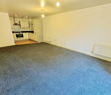 Lindoe Close, SO15 - Photo 3