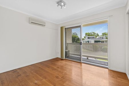 Dual-Level Living Overlooking Parklands - Photo 5