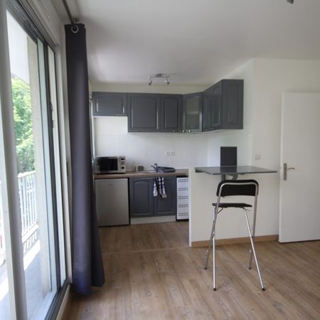 Location Appartement 1 pièce 22m² COURBEVOIE 92400 - Photo 3