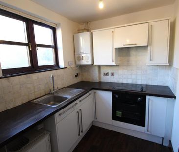 2 bedroom maisonette to rent - Photo 6