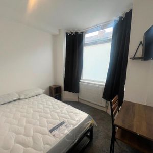 4 bedroom house share to rent - Photo 2