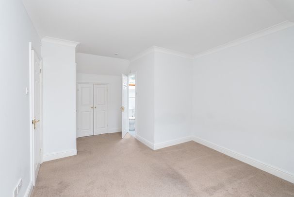 Chartwood Place, Dorking, RH4 - Photo 1