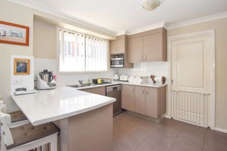 Fabulous Home in Quiet Cul-de-Sac! - Photo 4