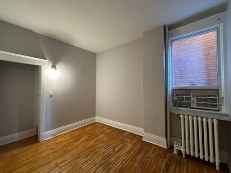 For Lease - 63A Garden Avenue Unit# 1, Toronto, Ontario - Photo 4