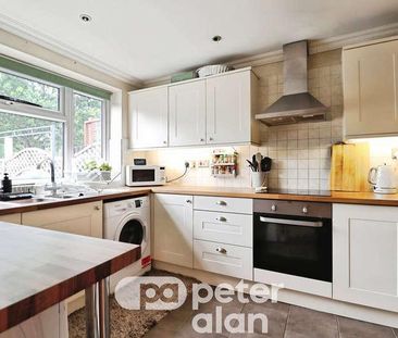 Cardiff Road, Taff's Well, Rhondda Cynon Taf, CF15 - Photo 4