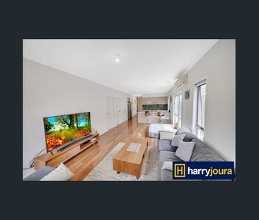 Convenient Location + Beautiful House - Photo 1