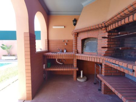 5 room luxury House for rent in Cascais e Estoril, Cascais, Lisbon - Photo 4