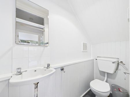 2 bedroom terraced house to rent - Photo 5