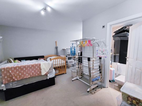 Castlebar Road, London W5 - Photo 1