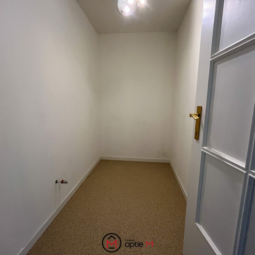 Ruim appartement te huur in het hart van Zonhoven - Photo 1