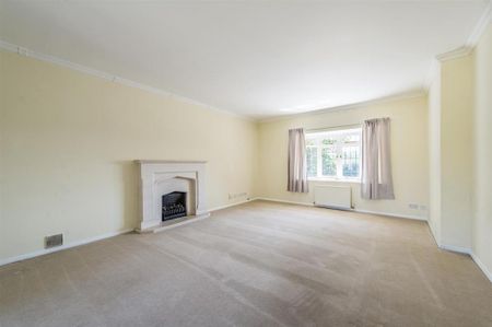 5 bedroom detached house to rent - Photo 2