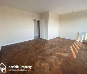 Cromer Road, NR6 - Photo 1