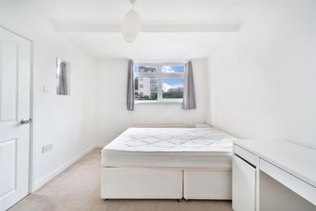 4 bedroom maisonette to rent - Photo 3