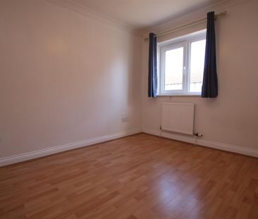 3 bed End of Terrace House for let - Photo 6