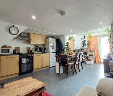 1 bedroom semi-detached house to rent - Photo 5