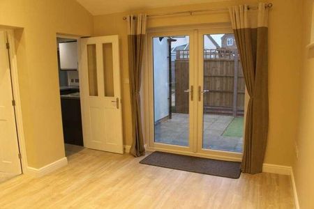 Tharp Way, Chippenham, Cambridgeshire, CB7 - Photo 4