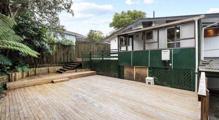 Family Home in a Quiet Cul-de-sac - Photo 3