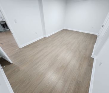 For Lease - 268 Bonnieglen Boulevard, Caledon, Ontario - Photo 6