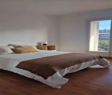 Room in a shared 6-bedroom apartment for rent in Sants, perfect for... - Foto 6