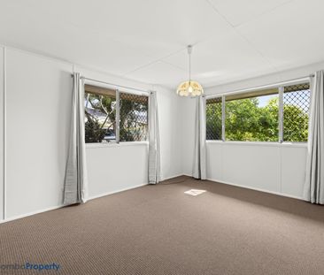 Freshly Renovated Three bedroom home! Charming and affordable home ... - Photo 6