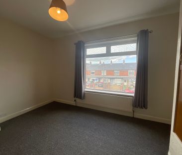 25 York Parade, Belfast, BT153QZ - Photo 2