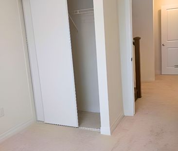 For Lease - 155 William Duncan Road Unit# 8, Toronto, Ontario - Photo 2