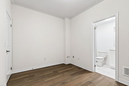 For Lease - 3217 Sixth Line Unit# Unit 2, Oakville, Ontario - Photo 3